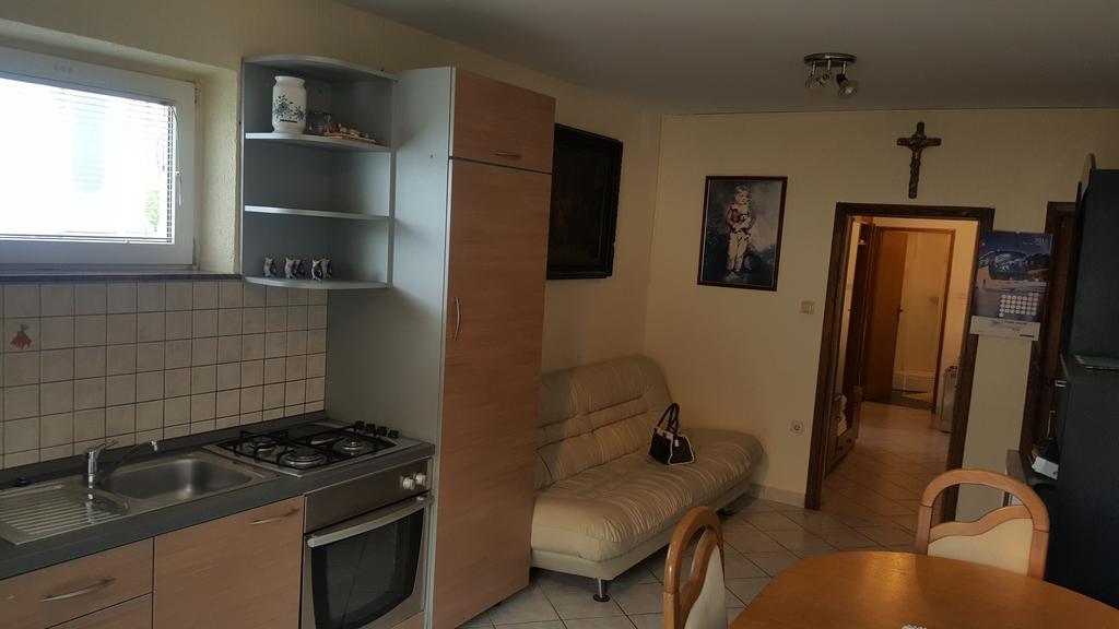 Apartment Matej Сень Экстерьер фото